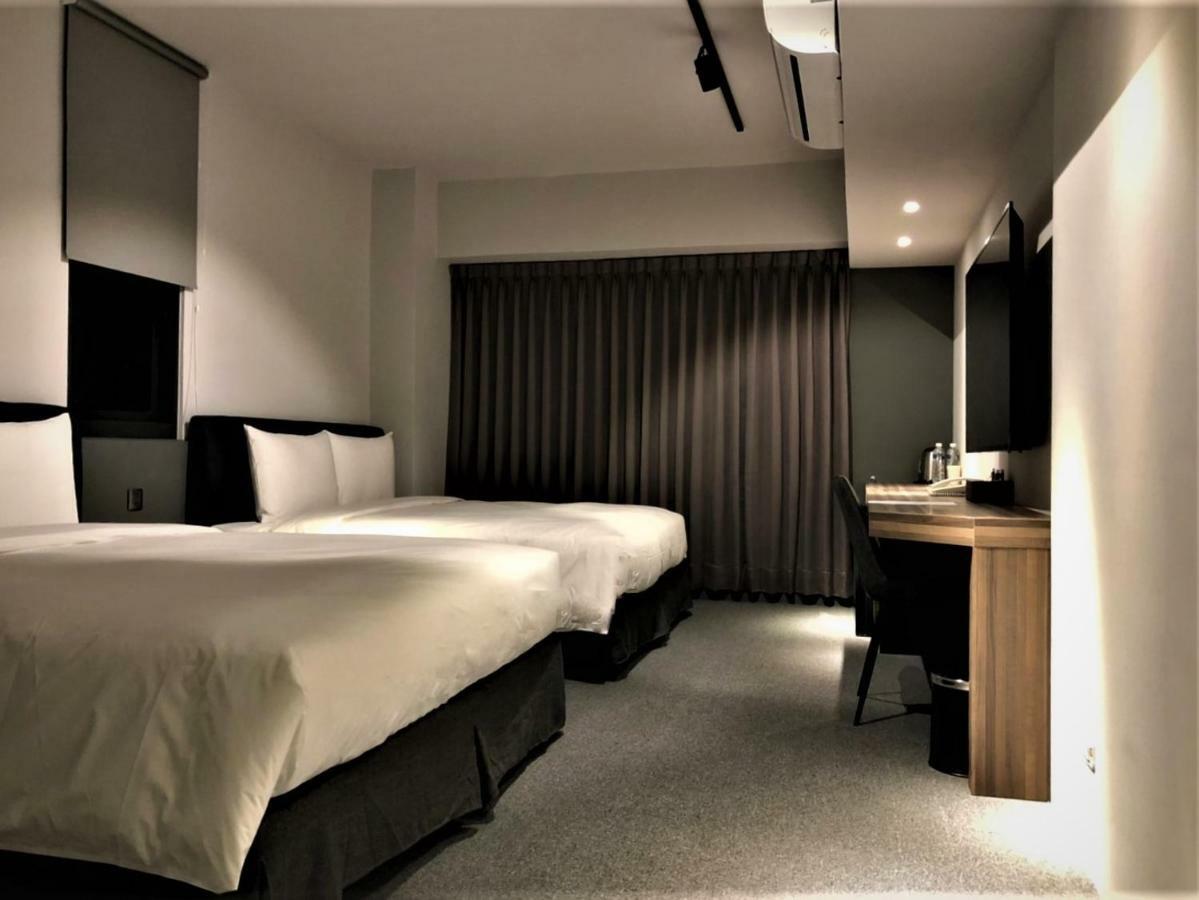 Doudian Ddinn Hotel Тайчжун Экстерьер фото