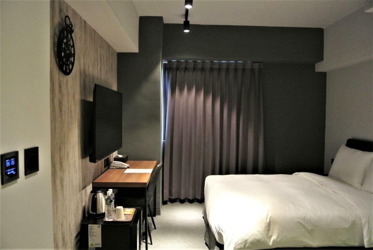 Doudian Ddinn Hotel Тайчжун Экстерьер фото