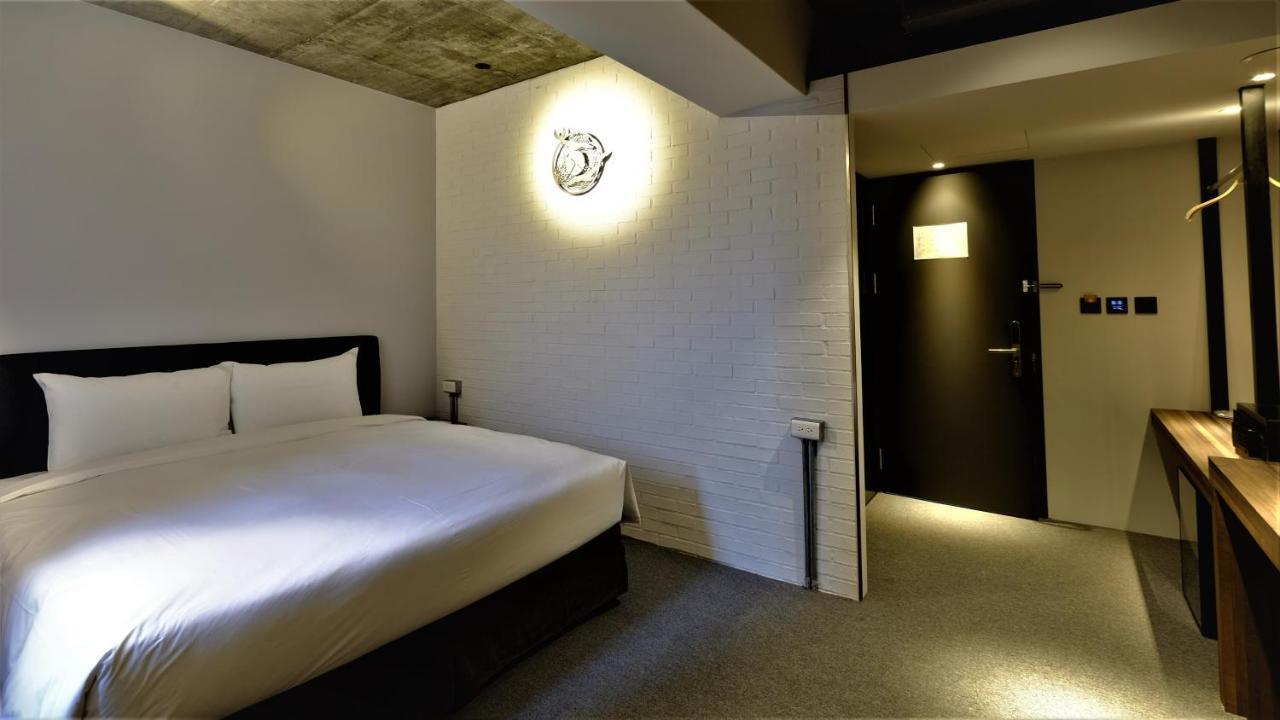 Doudian Ddinn Hotel Тайчжун Экстерьер фото